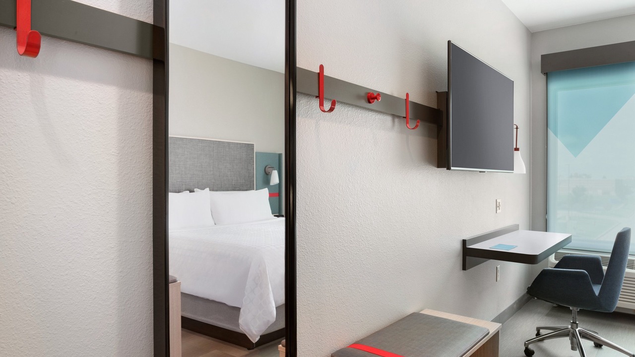 Photo of Bedroom in Tropic