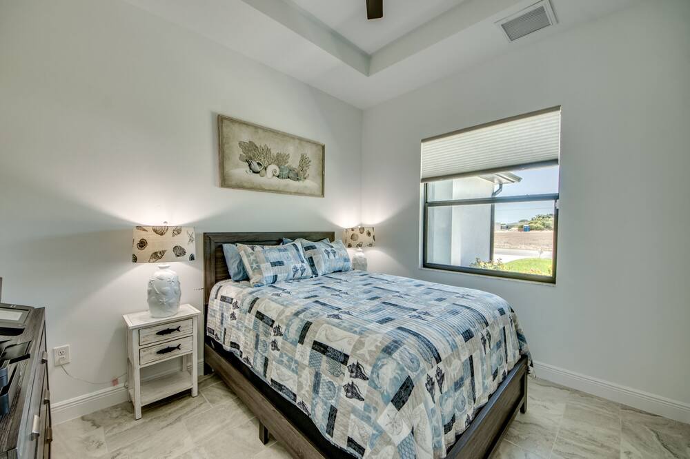 Photo of Bedroom in Diplomat