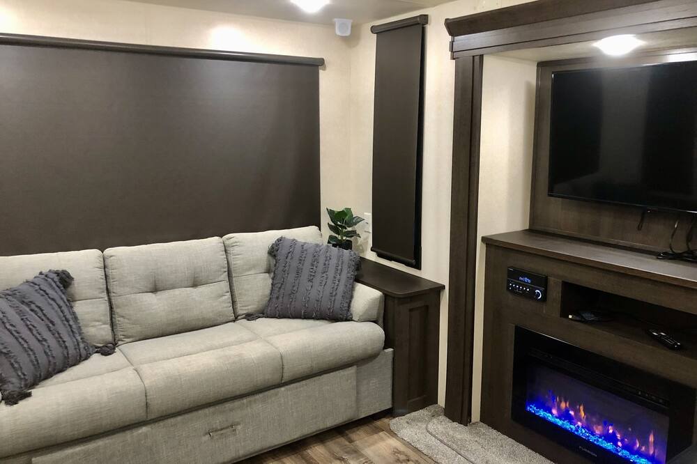 Photo of Livingroom in Okeechobee