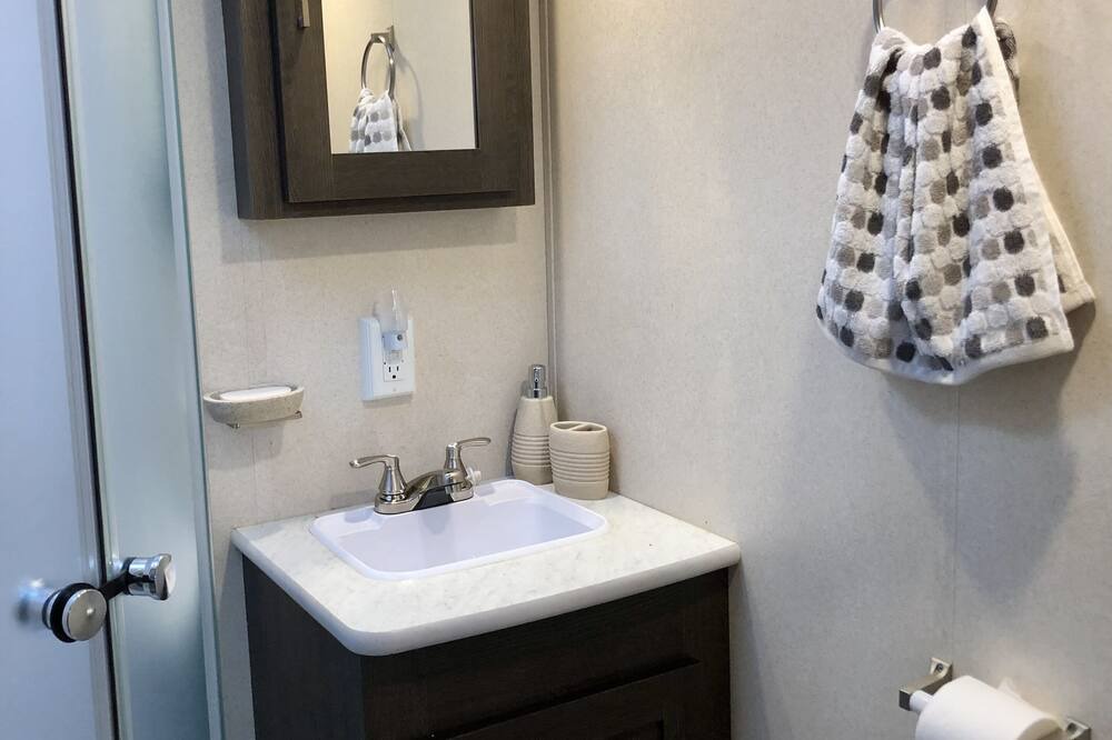 Photo of Bathroom in Okeechobee