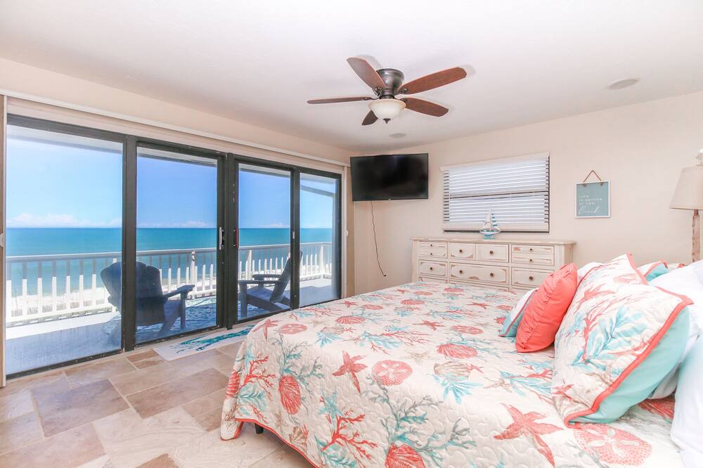 Photo of Bedroom in Melbourne Beach