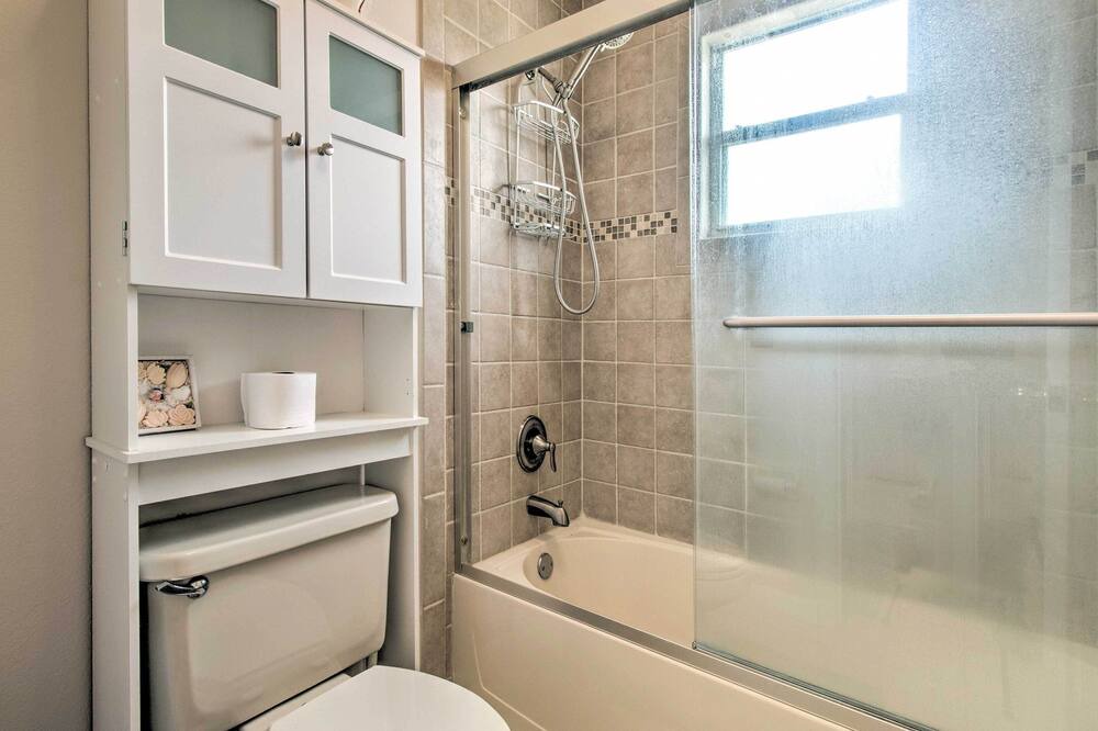 Photo of Bathroom in Poinciana