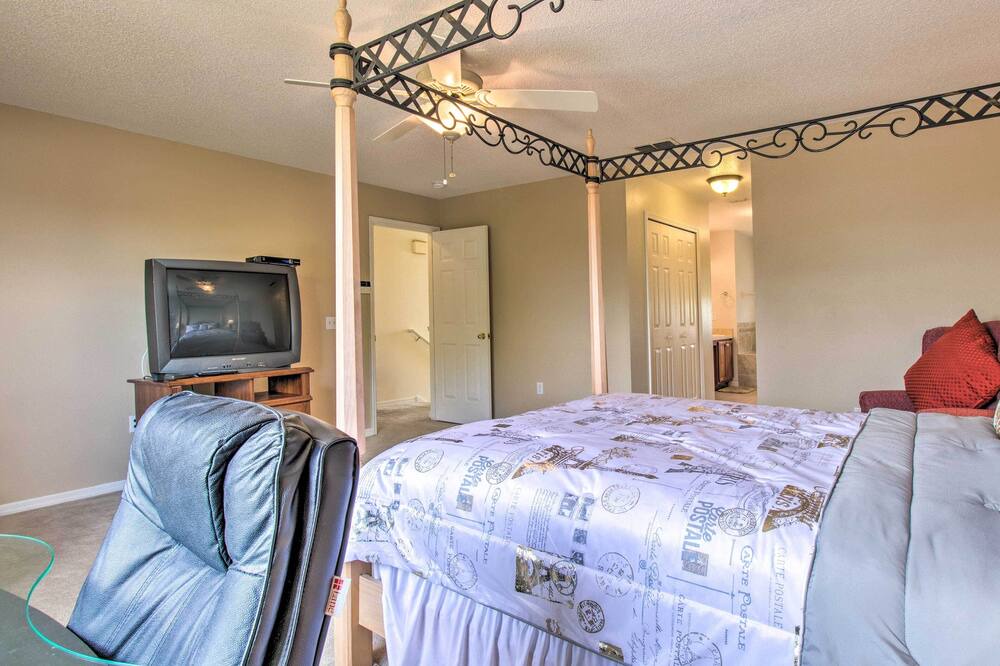 Photo of Bedroom in Poinciana