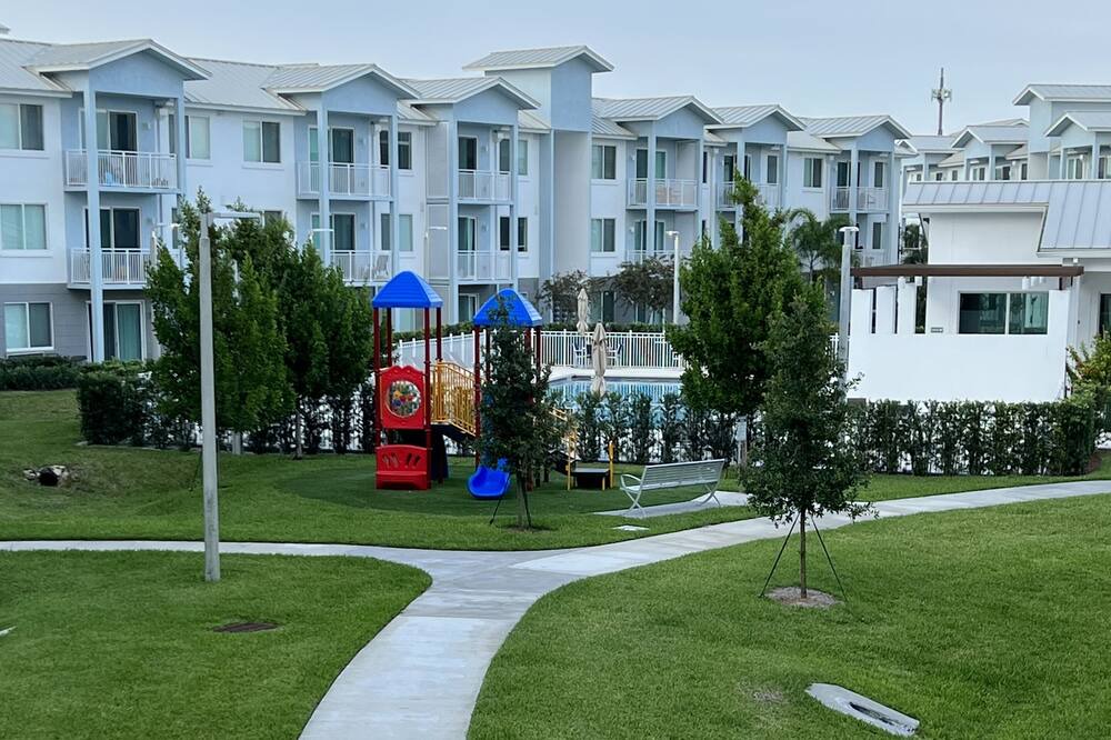 Photo of Outdoor in Golden Lakes