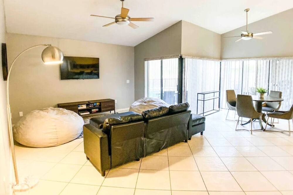 Photo of Livingroom in Wellington