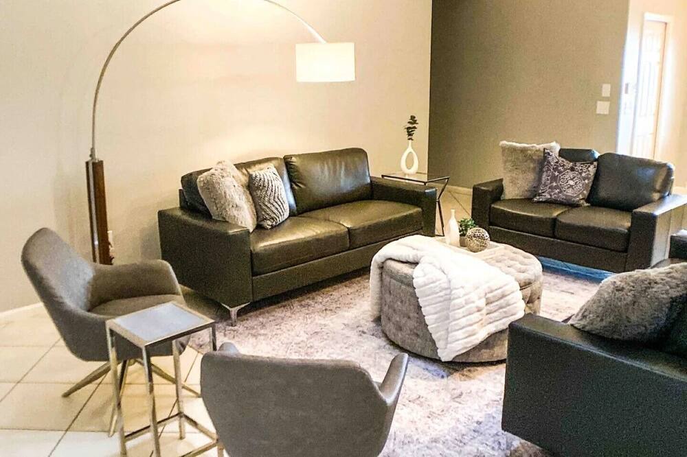Photo of Livingroom in Wellington