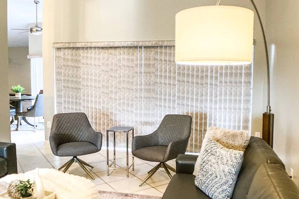 Photo of Livingroom in Wellington