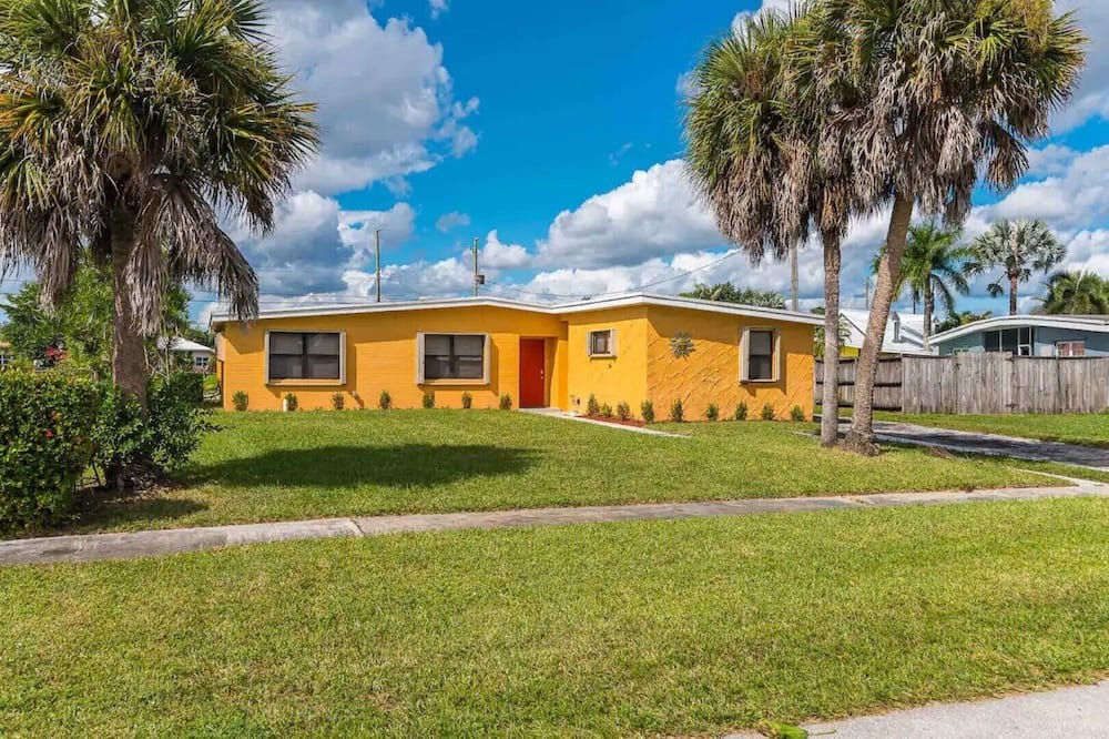 Photo of Outdoor in Royal Palm Beach