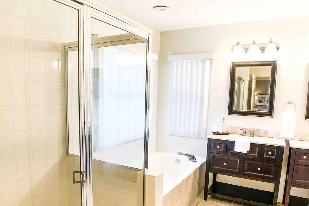 Photo of Bathroom in Wellington