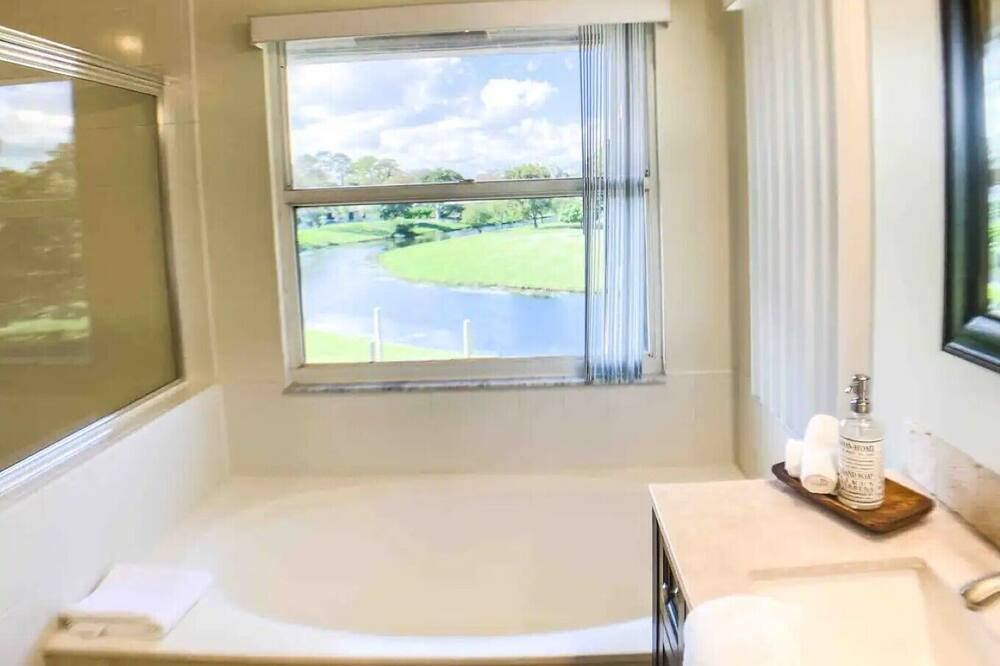 Photo of Bathroom in Wellington