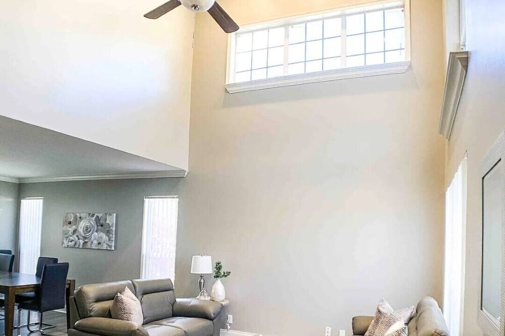 Photo of Livingroom in Wellington