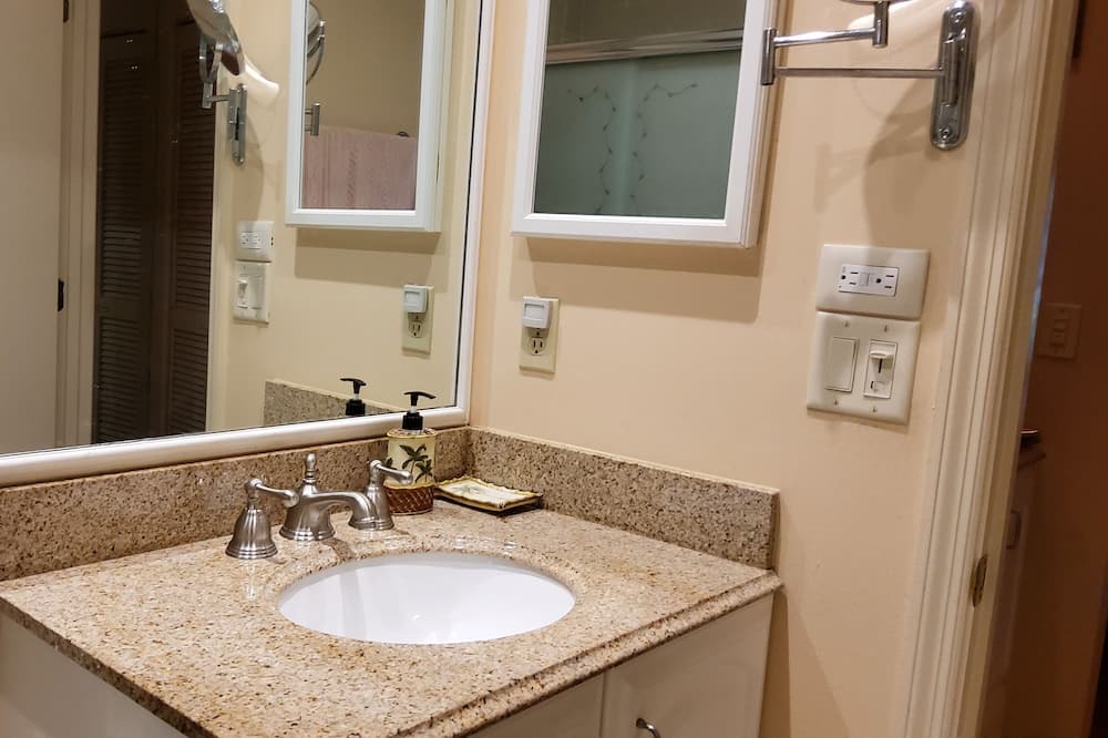 Photo of Bathroom in The Meadows