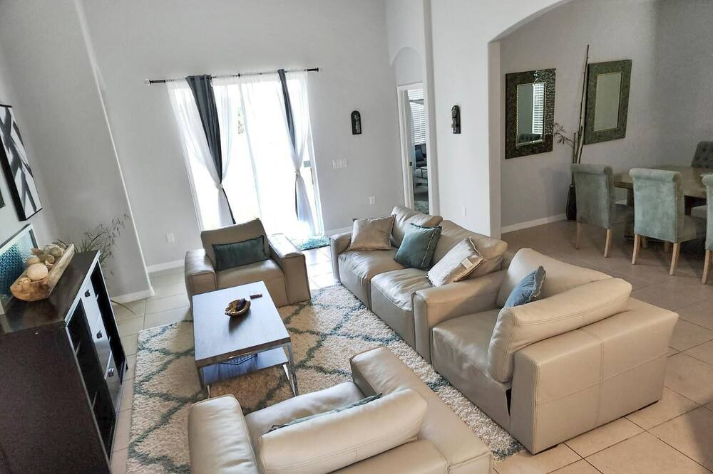 Photo of Livingroom in Riverview