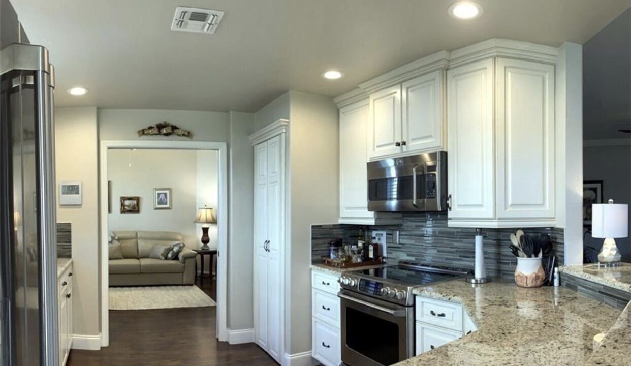 Photo of Kitchen in Tropical Cove