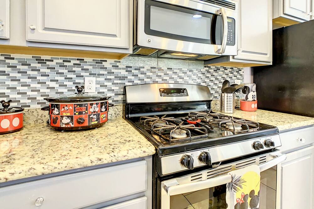 Photo of Kitchen in Sunridge Woods