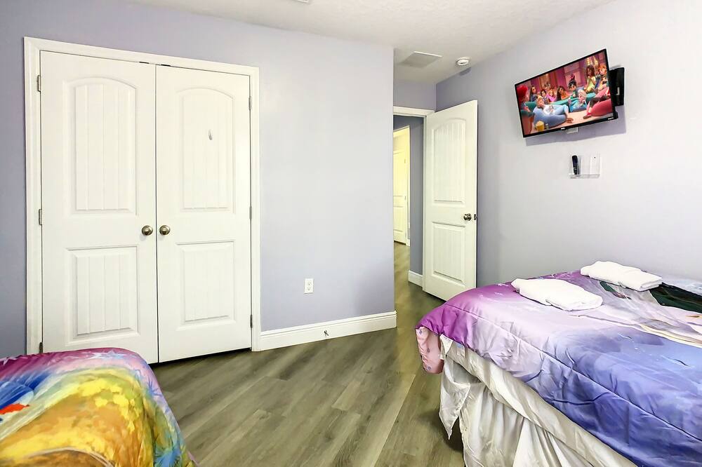 Photo of Bedroom in Sunridge Woods