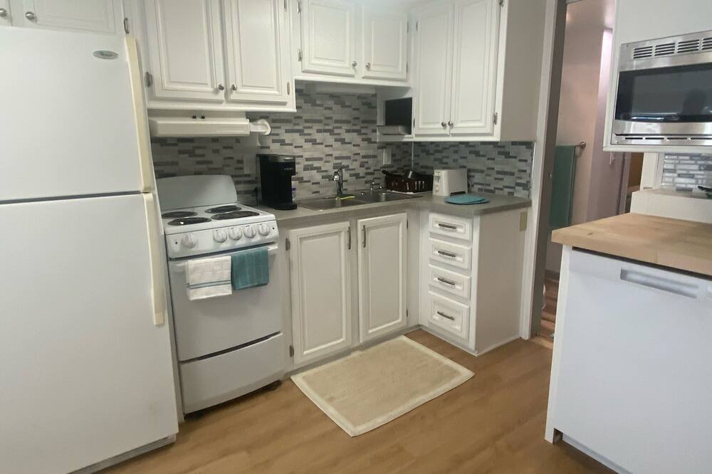 Photo of Kitchen in Nettles Island