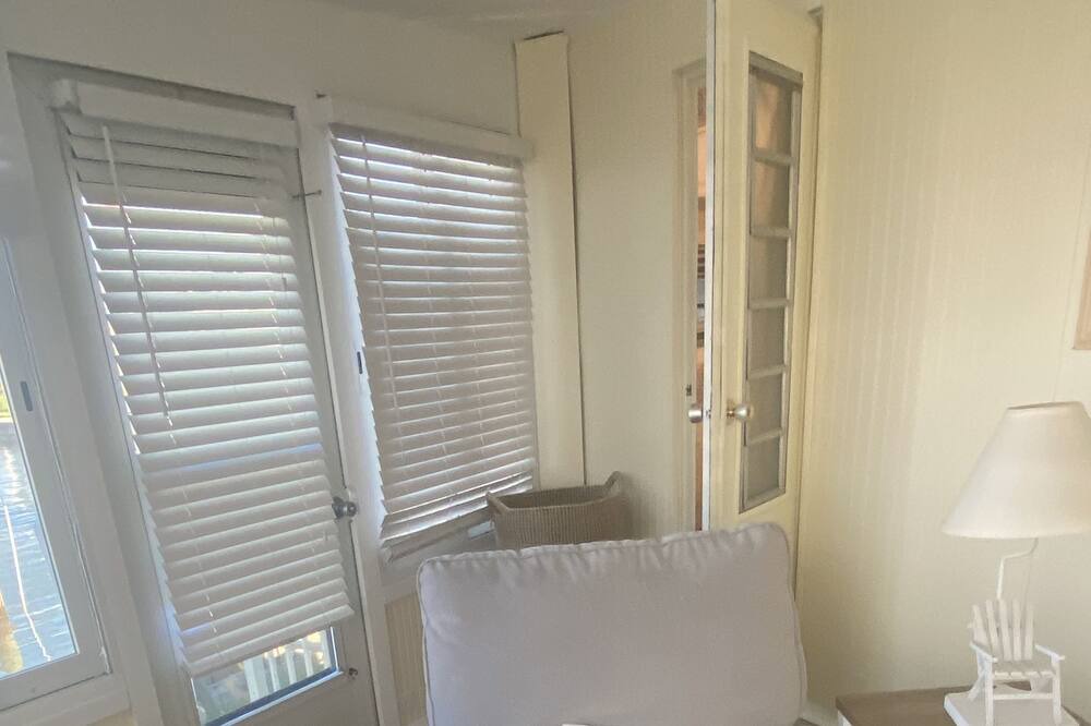 Photo of Livingroom in Nettles Island
