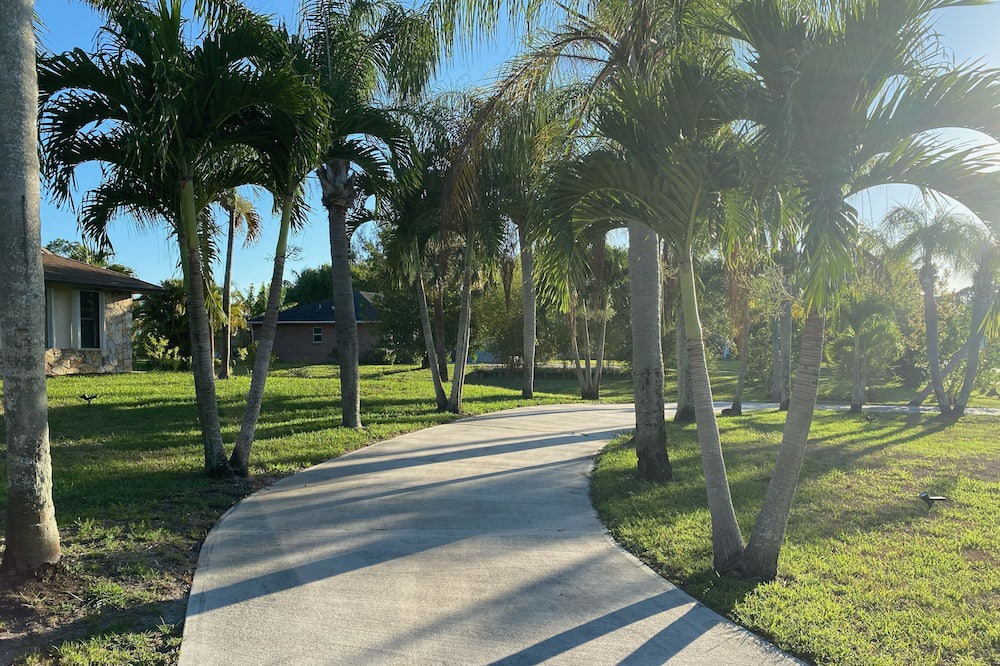 Photo of Outdoor in Indian River Estates