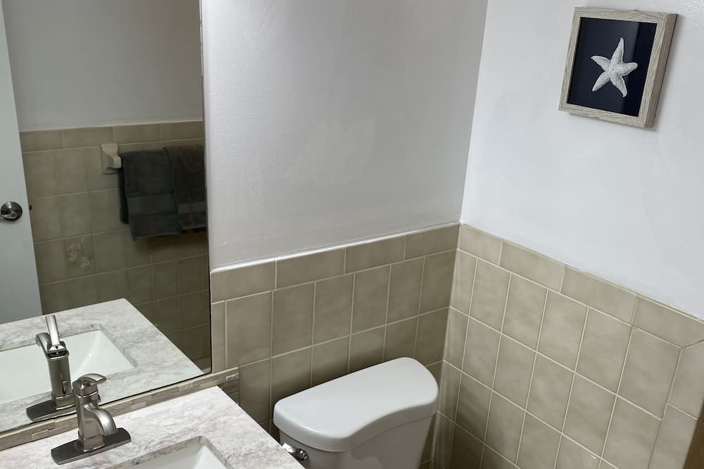 Photo of Bathroom in Indian River Estates