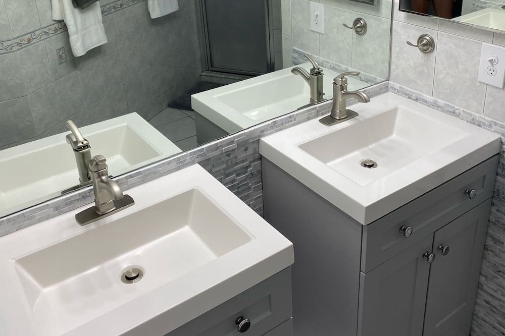 Photo of Bathroom in Indian River Estates