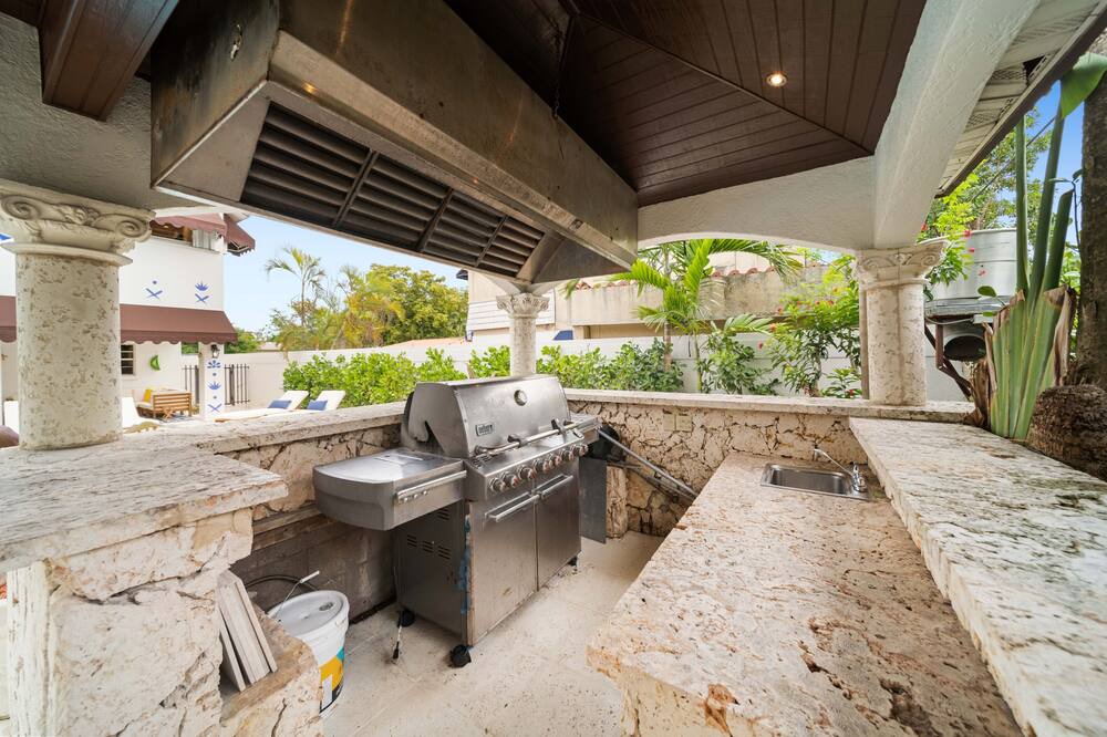 Photo of Outdoor in Northeast Coconut Grove