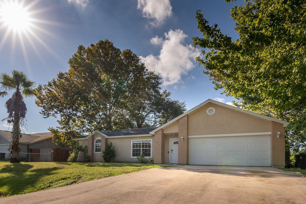 Photo of Outdoor in Palm Bay