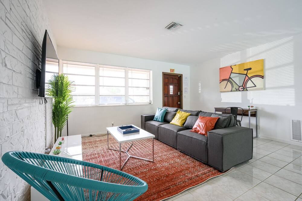 Photo of Livingroom in West Hollywood