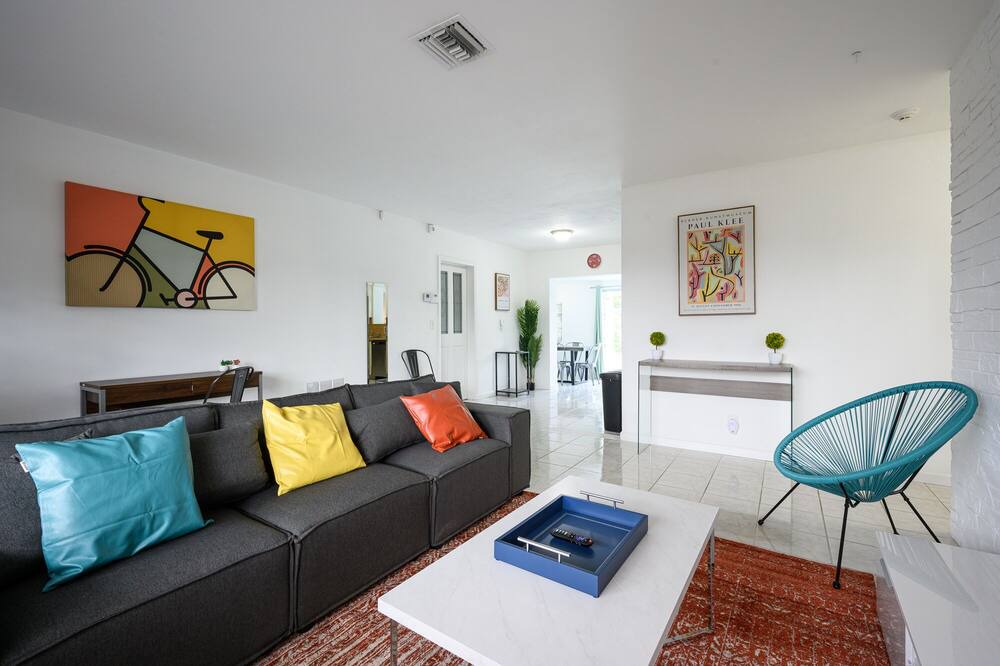 Photo of Livingroom in West Hollywood
