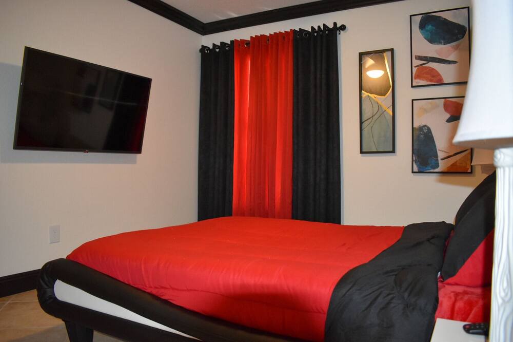 Photo of Bedroom in Poinciana