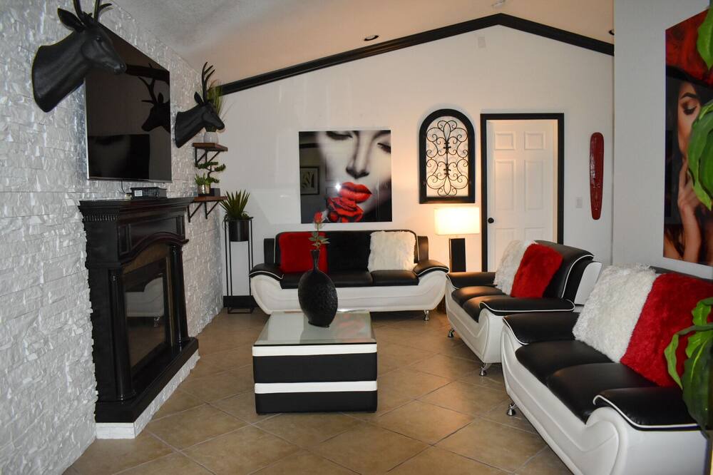 Photo of Livingroom in Poinciana