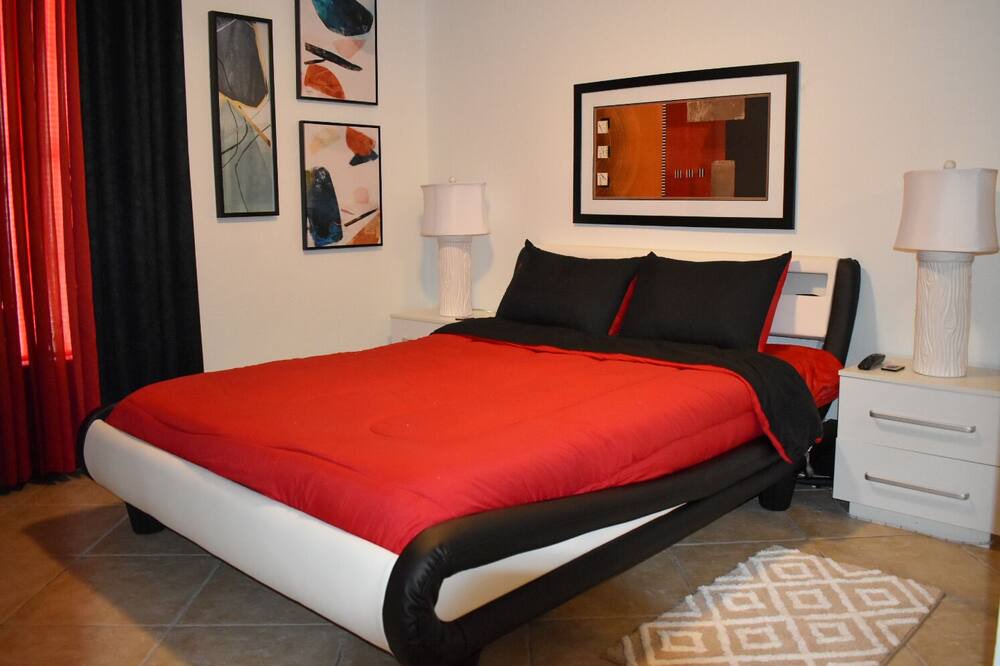 Photo of Bedroom in Poinciana
