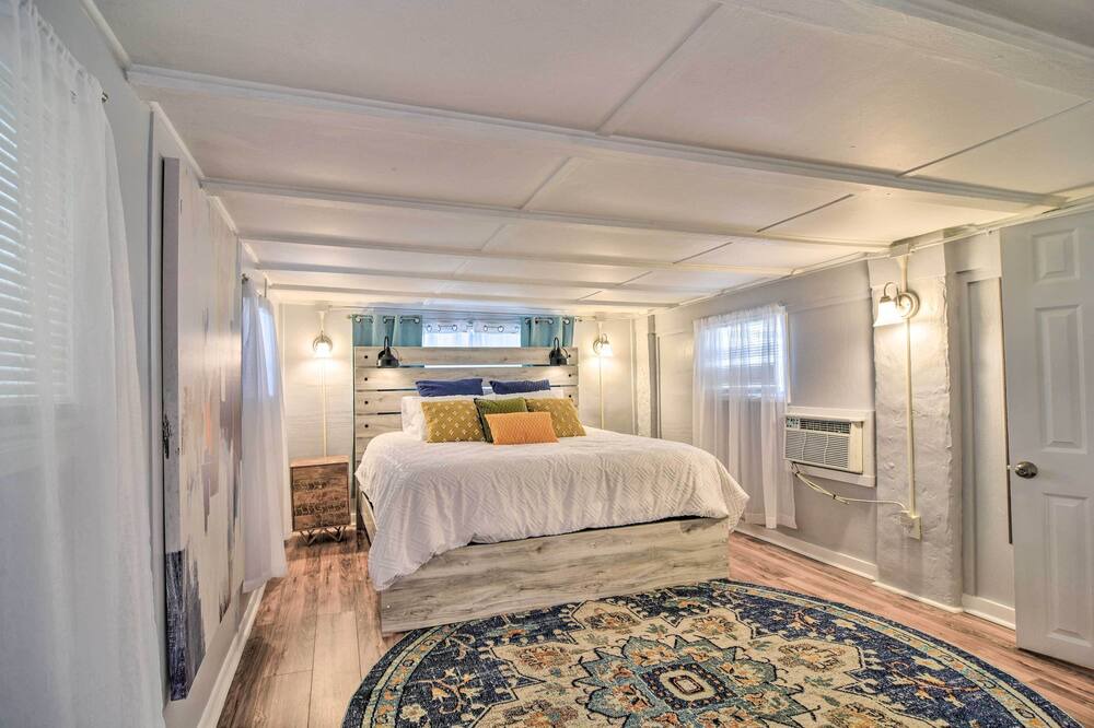 Photo of Bedroom in Gulfport