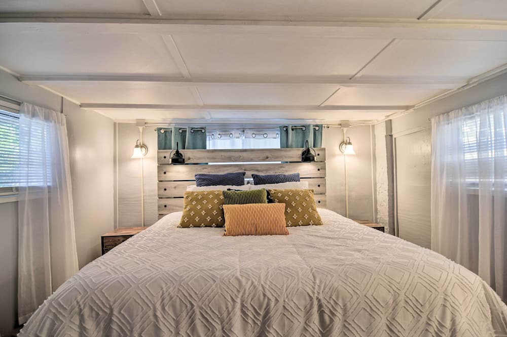 Photo of Bedroom in Gulfport