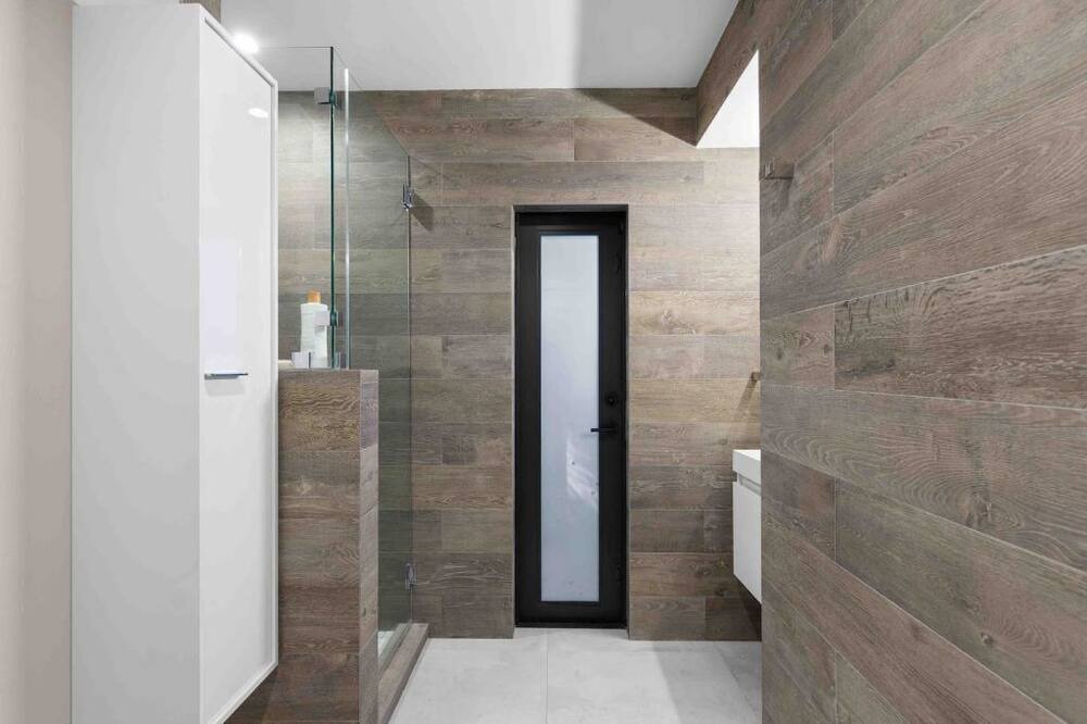Photo of Bathroom in Northeast Coconut Grove