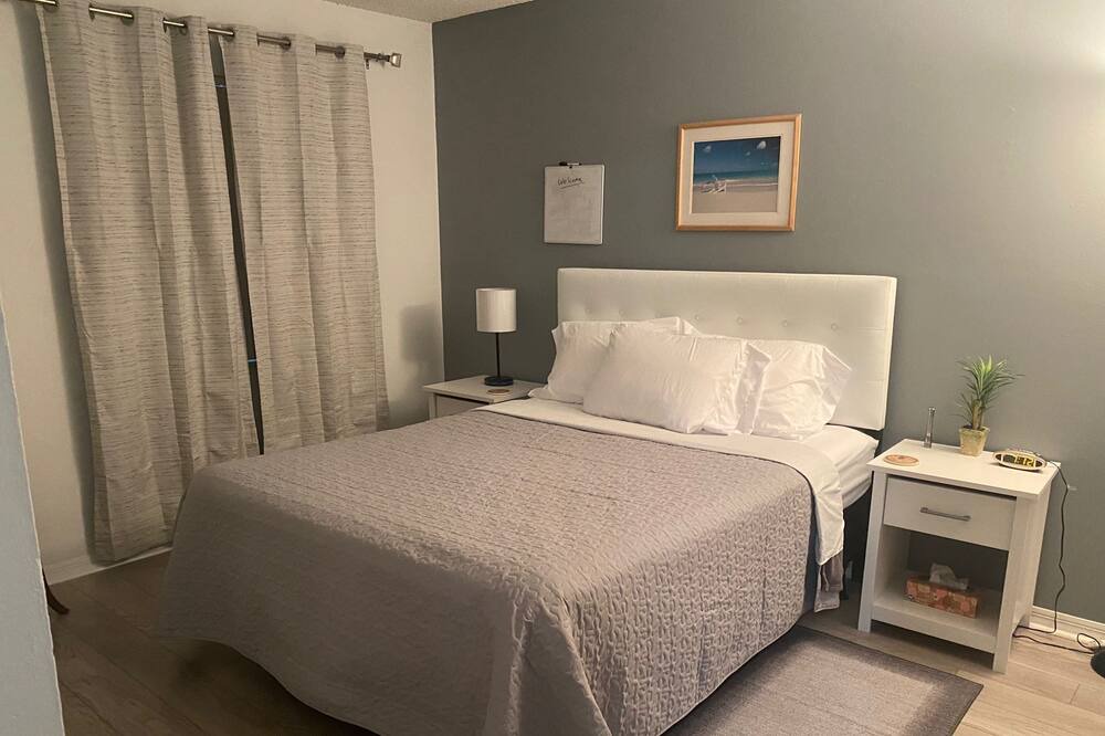 Photo of Bedroom in Tropic