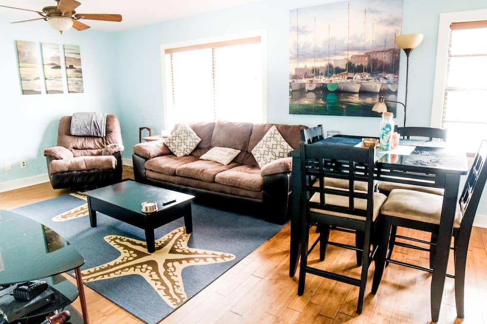Photo of Livingroom in United Central