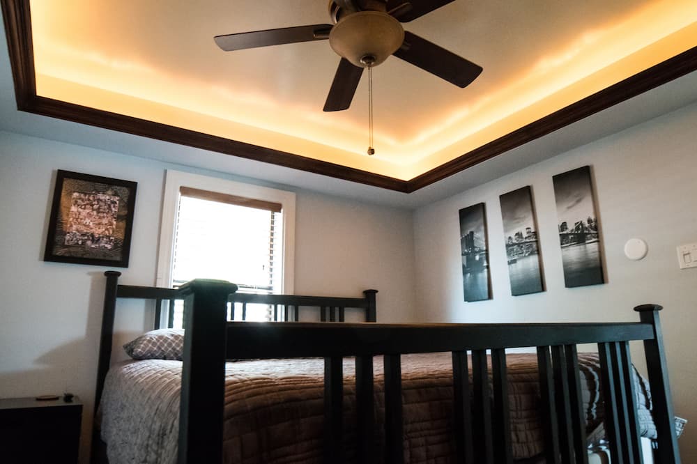 Photo of Bedroom in United Central