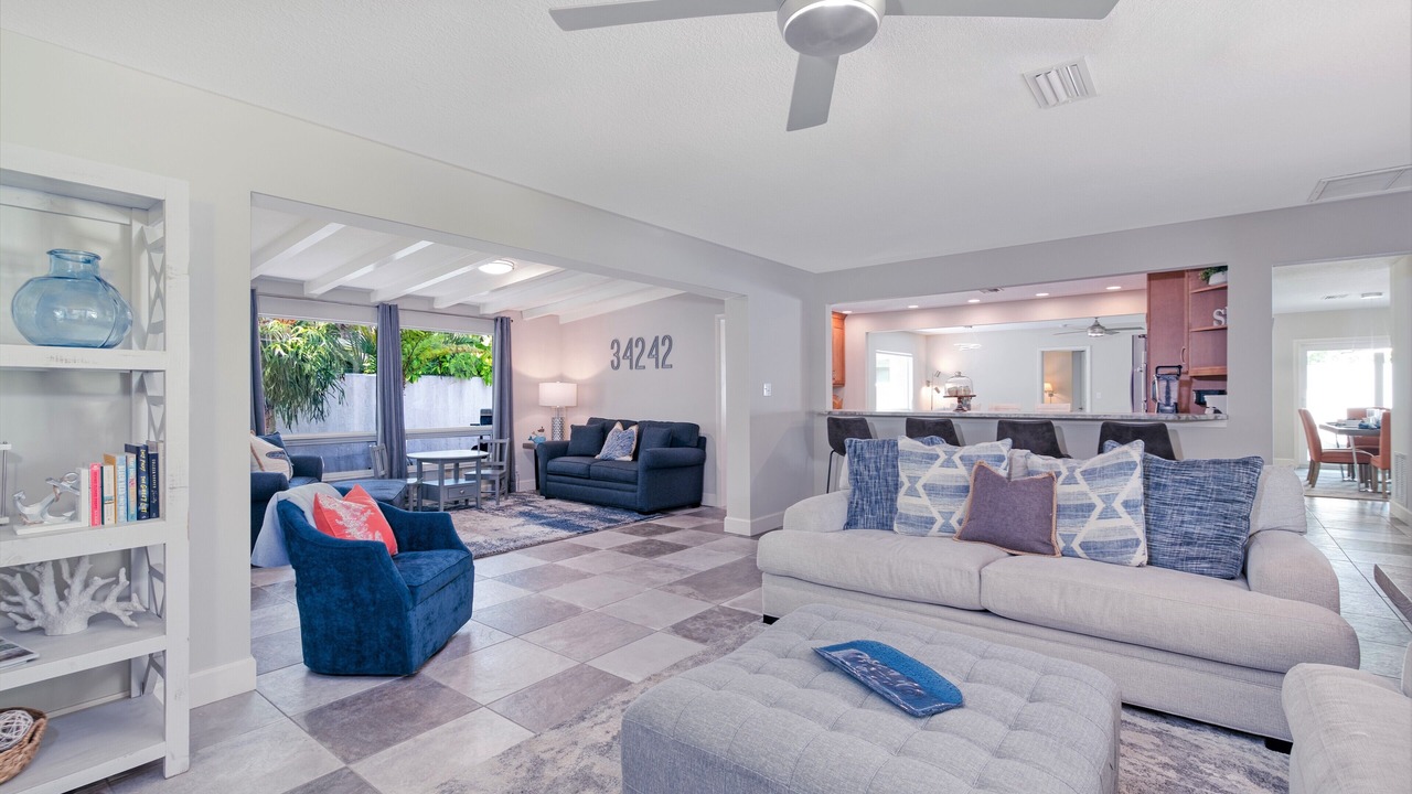 Photo of Livingroom in Bay Isle