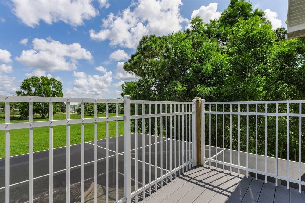 Photo of Patio Balcony in Saint James City