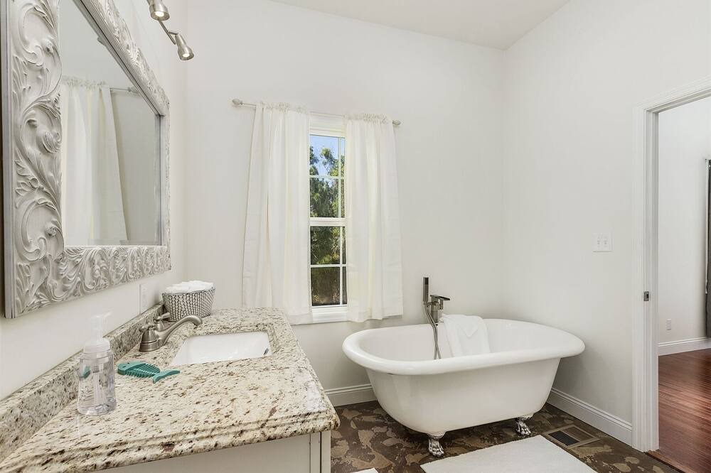 Photo of Bathroom in Saint James City