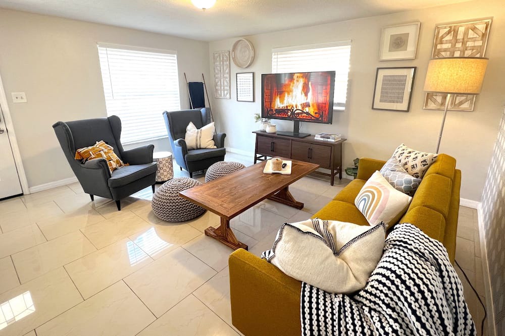 Photo of Livingroom in South Seminole Heights