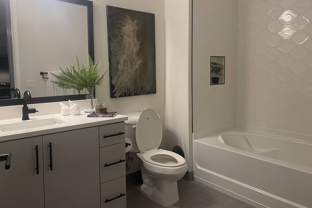 Photo of Bathroom in Doral