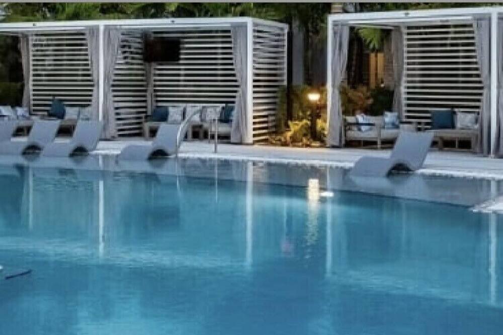 Photo of Outdoor in Doral