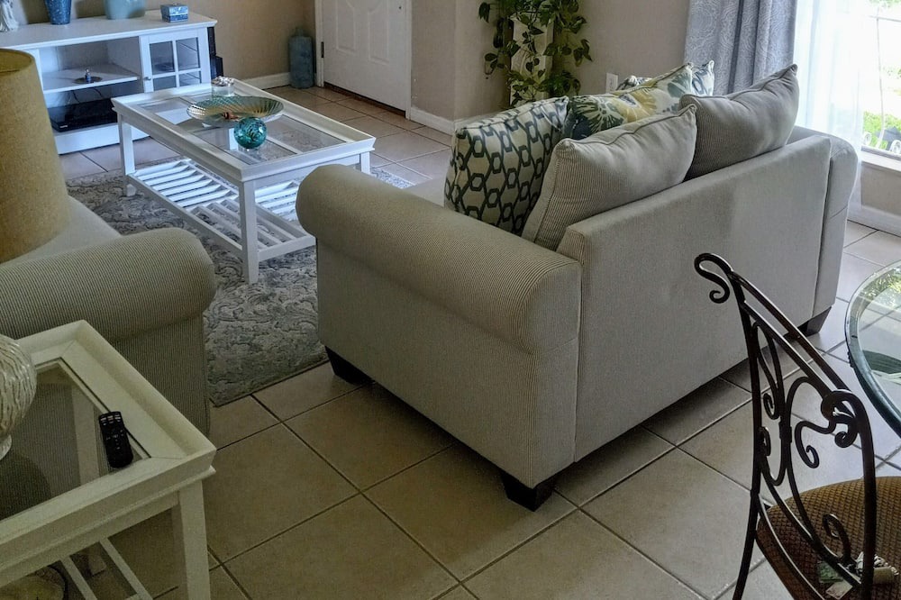Photo of Livingroom in Disston Heights