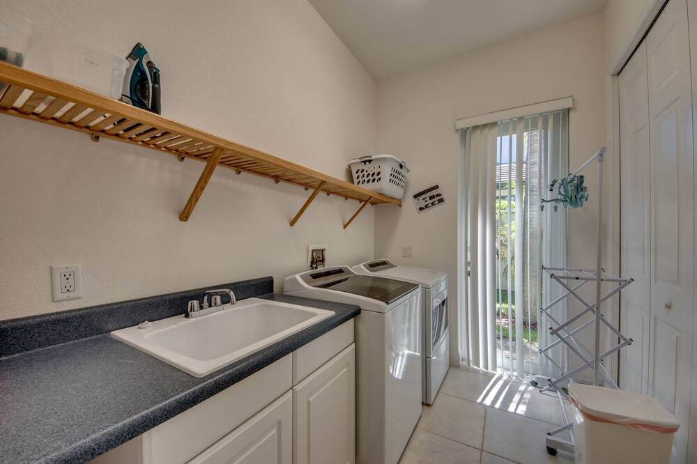Photo of Bedroom in Peninsula Point
