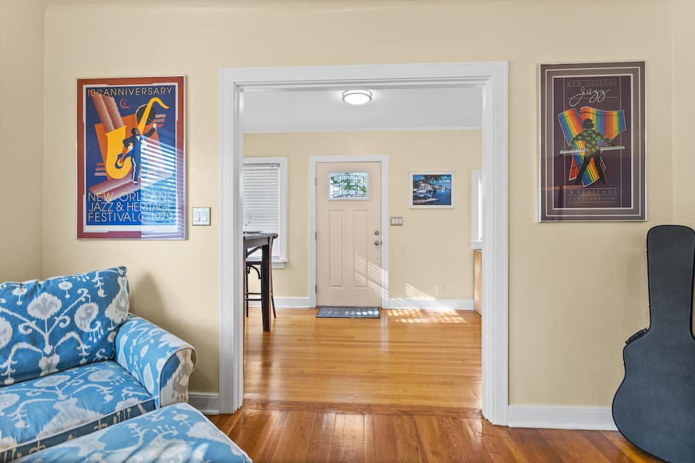 Photo of Livingroom in United Central