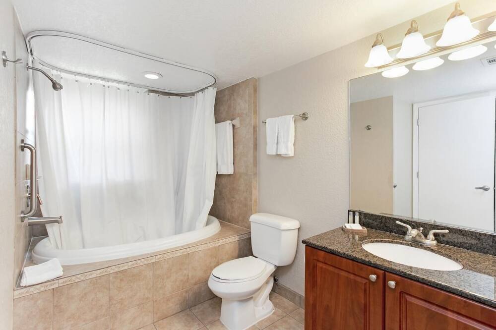 Photo of Bathroom in Solivita