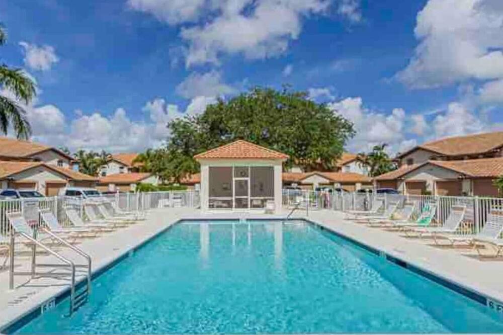 Photo of Outdoor in Naples