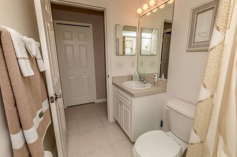 Photo of Bathroom in Sebastian Highlands